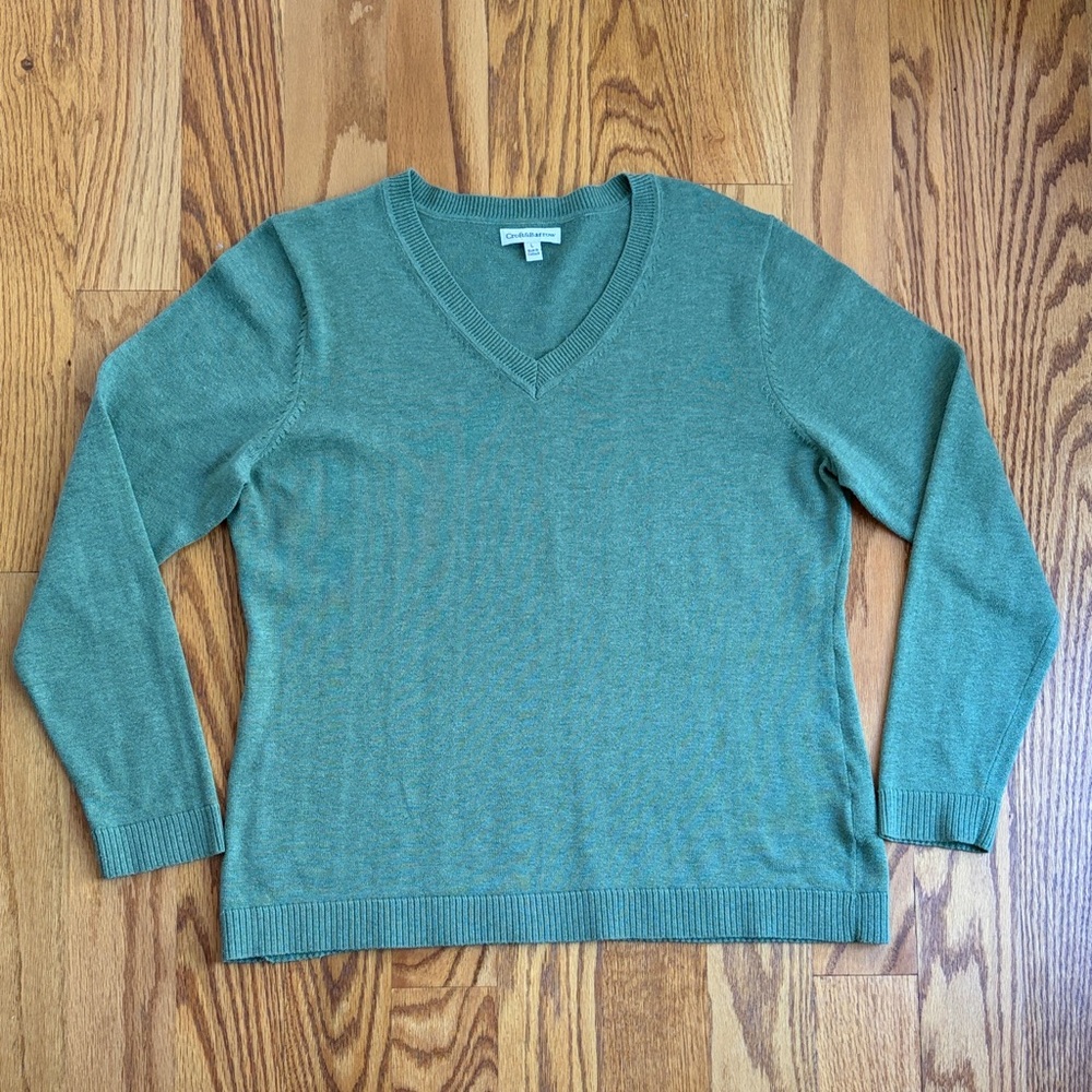 Croft & Barrow Light Green V-Neck Women’s Sweater. Size:Large